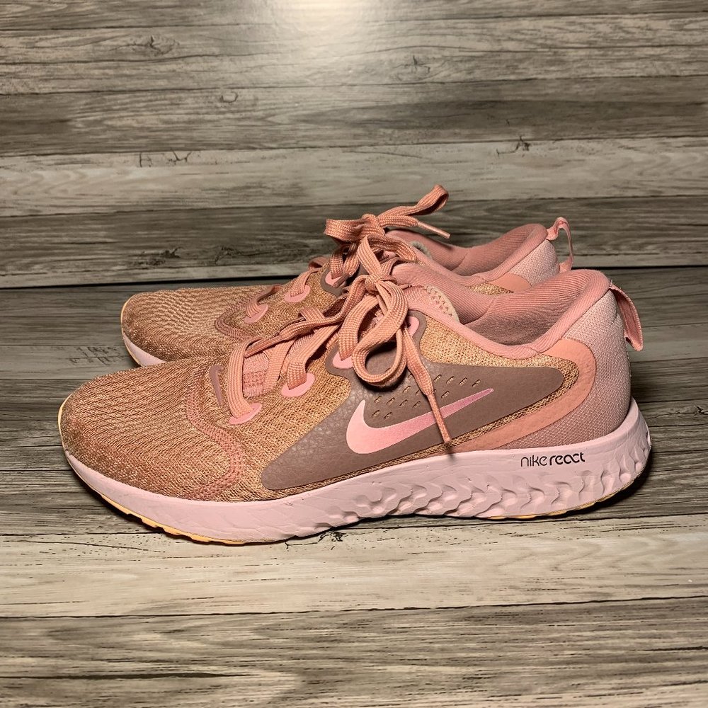 SOLD- Nike Legend React Running Shoe Womens 8.5 Rust Pink